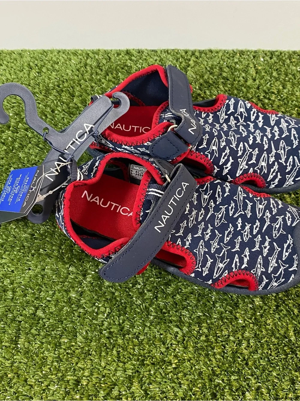 Nautica Water Shoes Little Kids Boys Girls Size 11 Blue Red Sharks Closed Toe